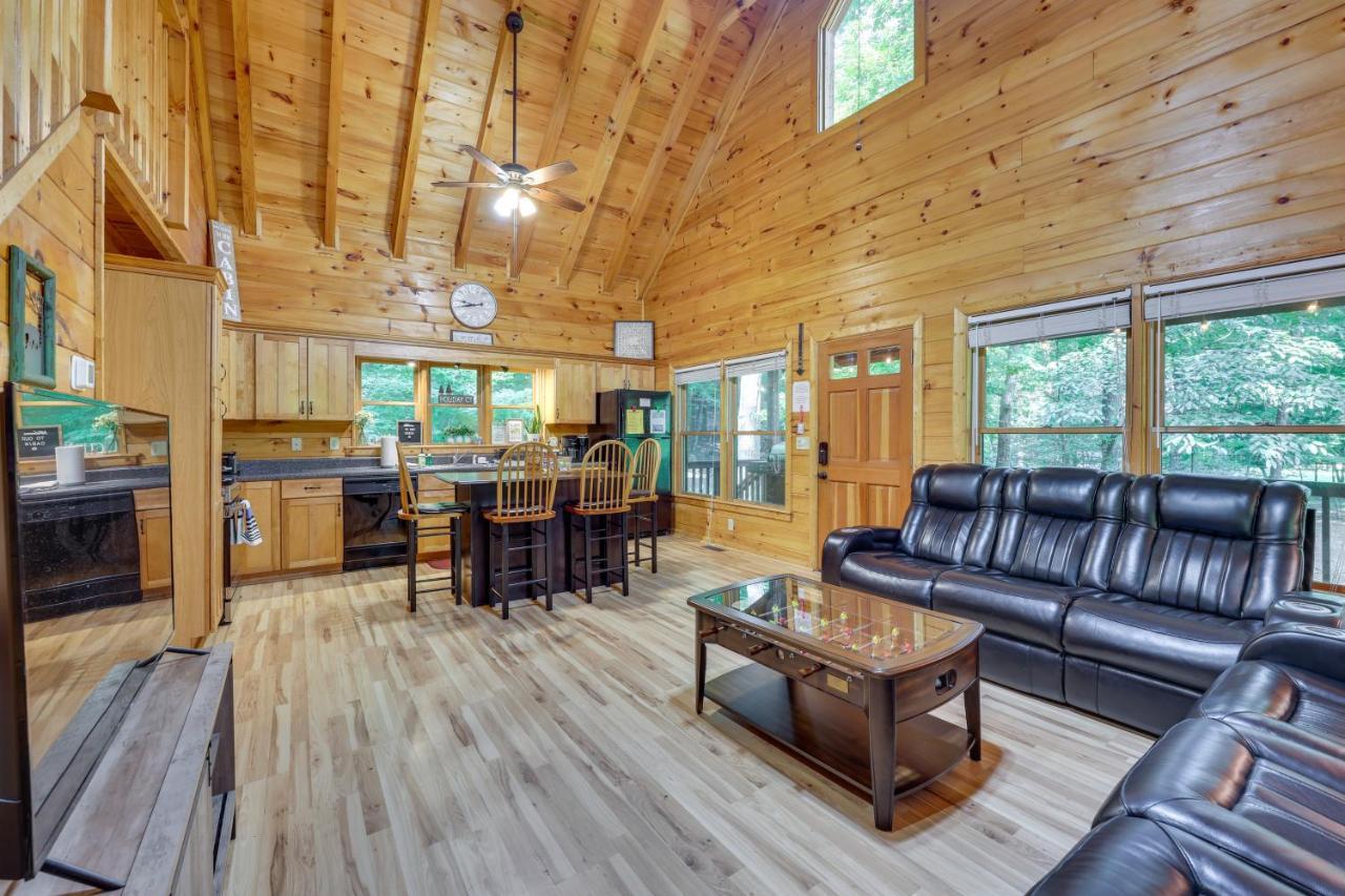 Riverfront Ellijay Cabin With Deck And Pool Access! Exterior foto